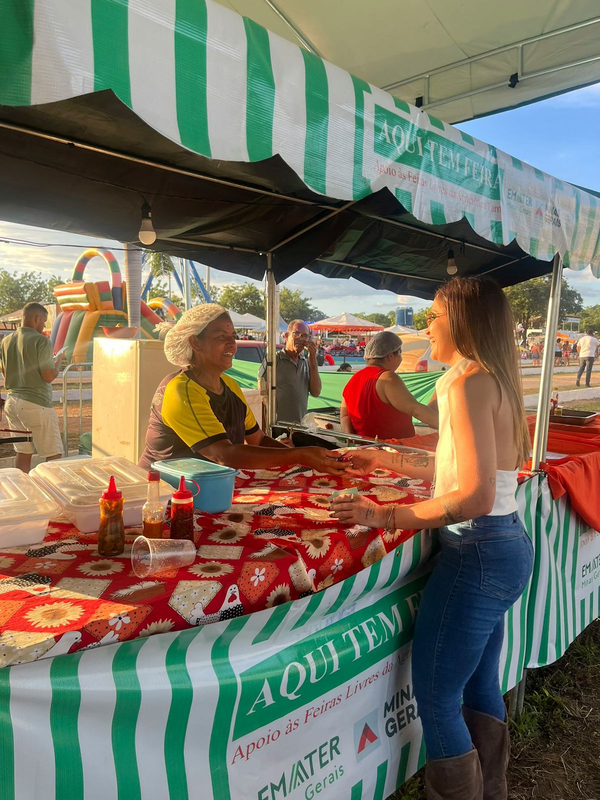 Feira da Agricultura Familiar movimenta a Festa de 63 anos de Capitão Enéas